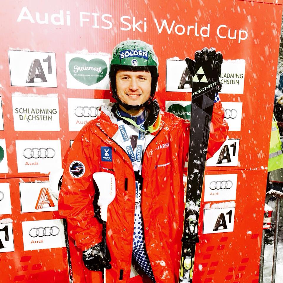 Prvé a zároveň jednoznačné víťazstvo Chorošilova vo SP v nočnom slalome v Schladmingu