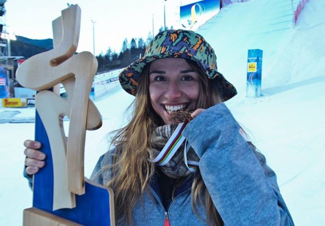 Skvelý výkon snowboardistky Klaudie Medlovej na MS v disciplíne big air