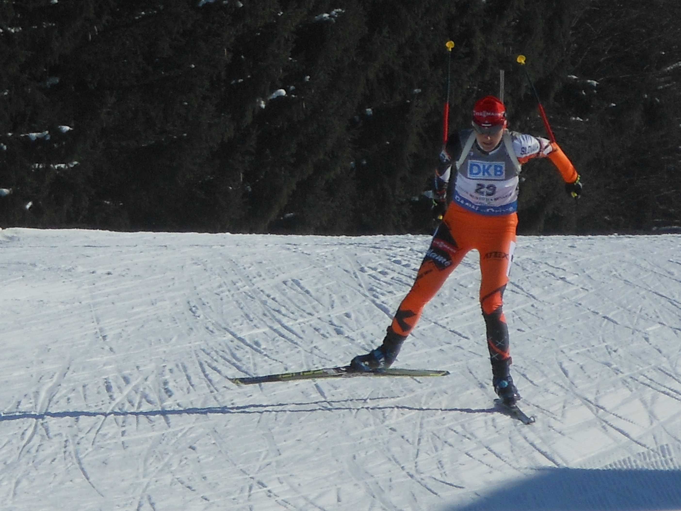 Skvelá Jana Gereková v top 10 v šprinte na Holmenkollene, vyhrala Domračevová