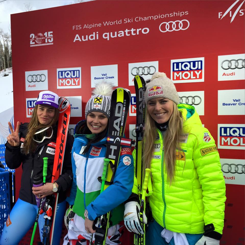 Majsterkou sveta vo veternom super-G tesne Fenningerová