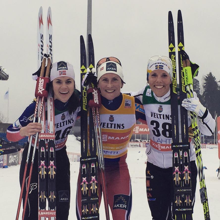 Desiatka klasicky pre Bjoergenovú, na 15 km trati prvý triumf kariéry pre De Fabianiho