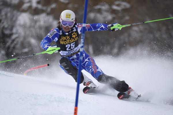 Skvelá Petra Vlhová vyhrala slalom EP v Trysile o mikroskopickú stotinu sekundy