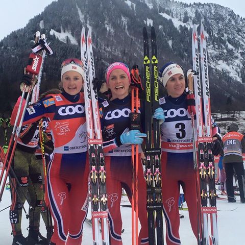 Piata etapa Tour de Ski pre Johaugovú a Poltoranina, Northug stiahol časť Sundbyho náskoku