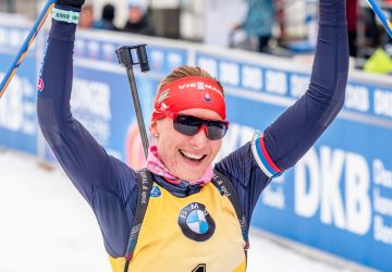 Kuzmina siegt erneut