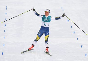 Prvé zlato na ZOH v Pjongčangu vybojovala v skiatlone po skvelom nástupe Charlotte Kallová