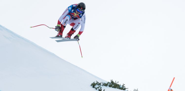 SP Val d´Isére: Obhajca malého glóbusu Mauro Caviezel debutovo vyhral super-G