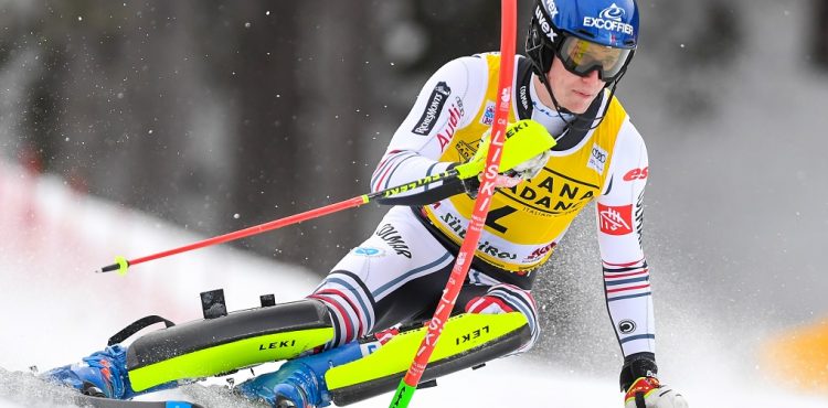 Clement Noel najrýchlejší v prvom kole slalomu, obhajca glóbusu Schwarz nepostúpil