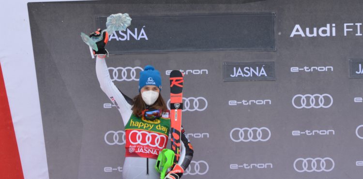 Petra Vlhová tretíkrát vo SP na domácom svahu v Jasnej