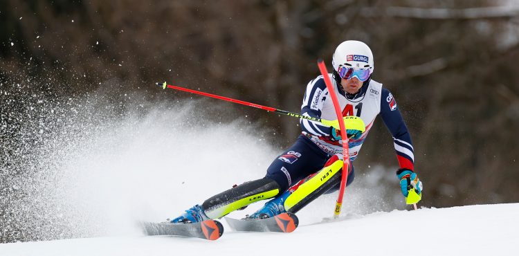 Ďalšie bláznivé preteky. Premiérové víťazstvo v slalome zaznamenal Dave Ryding