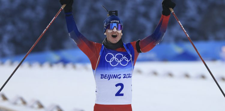 Najúspešnejší biatlonista zo zimných olympijských hier v Pekingu predčasne ukončil sezónu