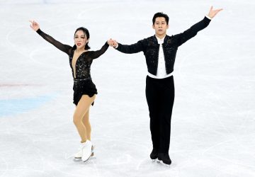ZOH Peking – krasokorčuľovanie: V krátkych programoch triumfovali domáci Suiová a Han