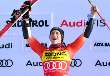 SP Kranjska Gora: Marco Odermatt vyhral obrovský slalom, má veľký i malý glóbus