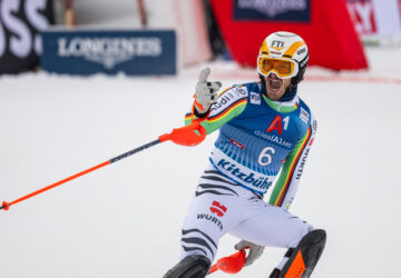 SP Schladming – slalom: Linus Strasser sa vezie na víťaznej vlne
