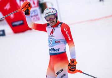 SP Chamonix: Daniel Yule pri víťazstve v slalome píše históriu