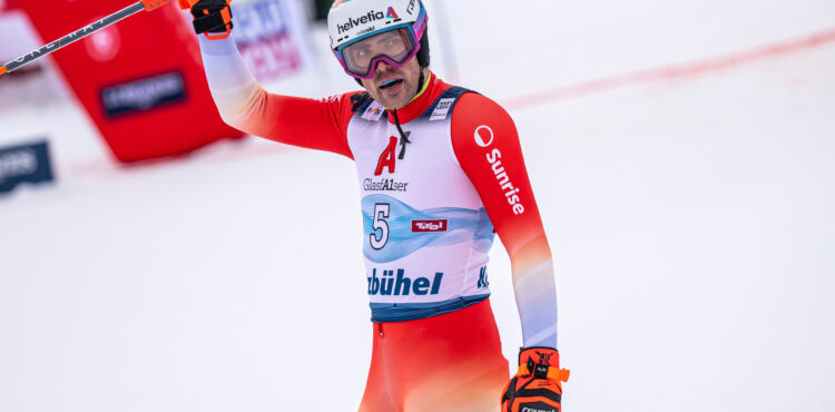 SP Chamonix: Daniel Yule pri víťazstve v slalome píše históriu