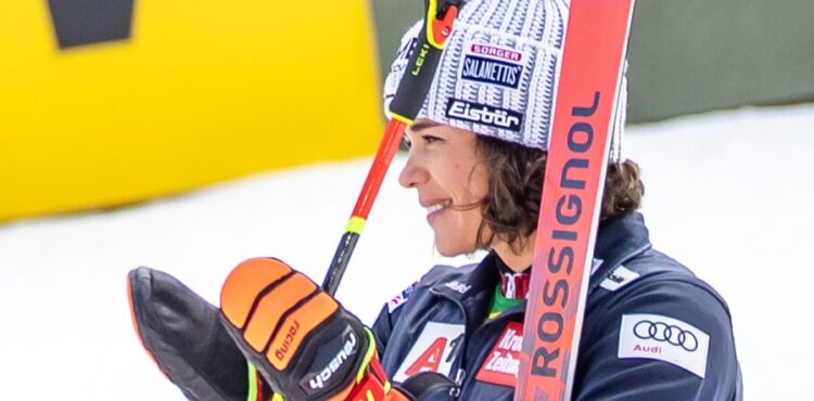 SP Sölden: Po prvom kole úvodného obrovského slalomu vedie Julia Scheibová