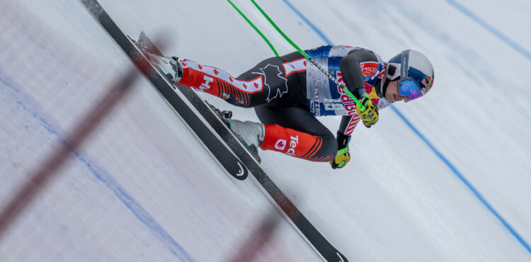 V záverečnej previerke zjazdu na ZOH bol najrýchlejší James Crawford